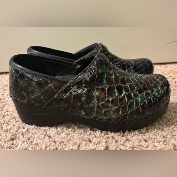 Danita Leather Snake Print Clogs, Blue/Green/Black, Size 36 - Picture 4 of 12